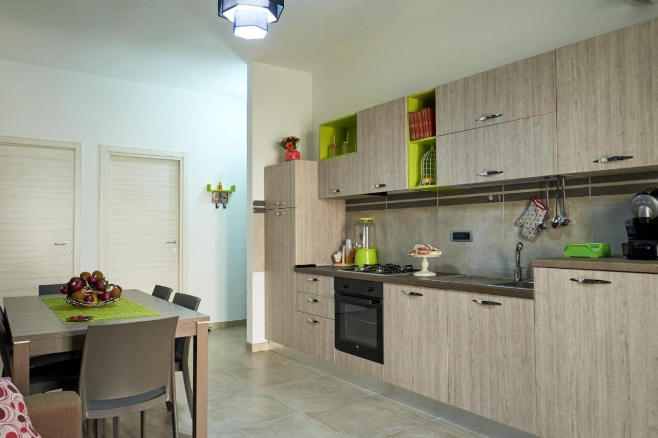 Bouganville House - Casa Vacanze Triparni Bagian luar foto