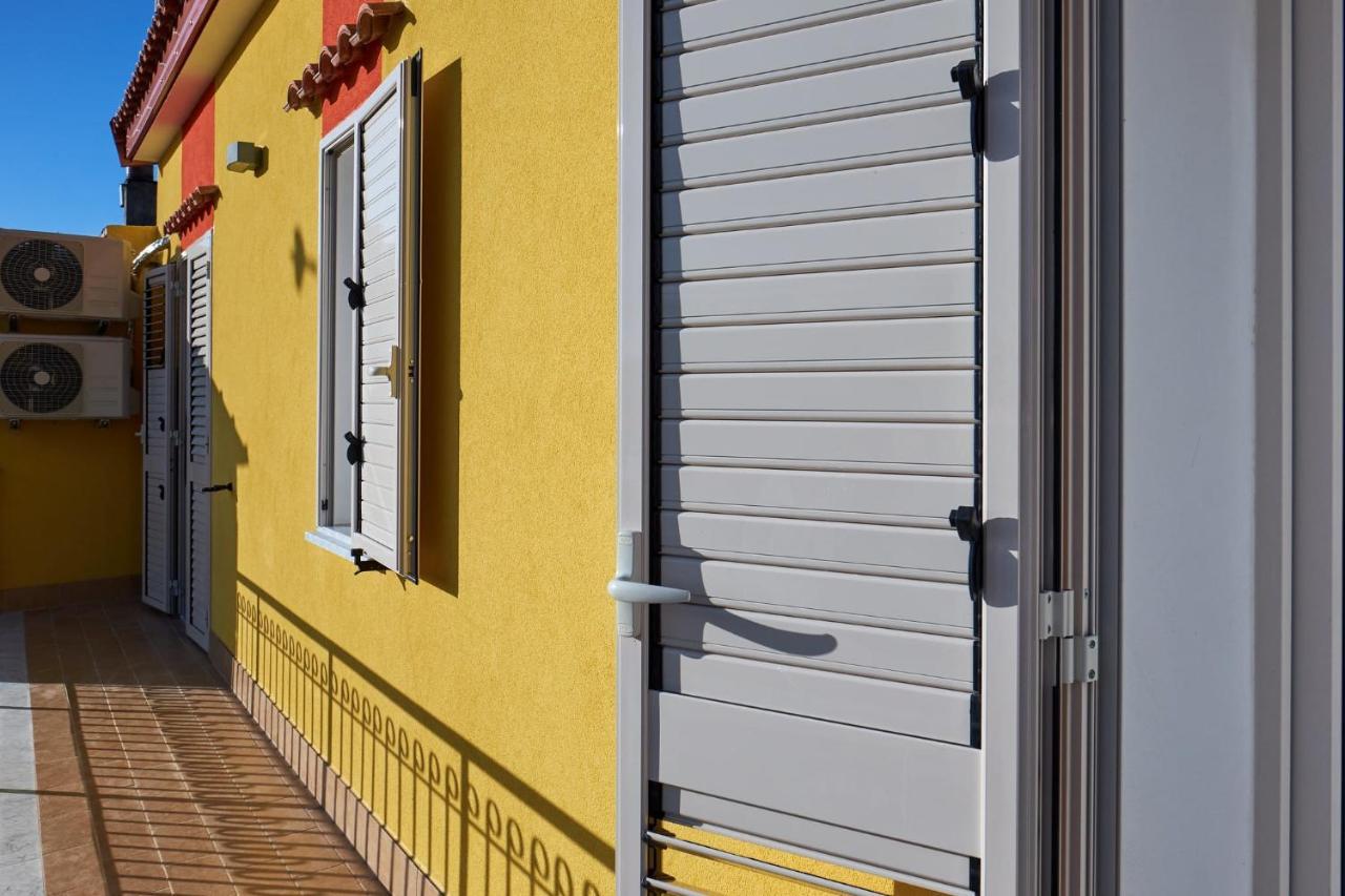 Bouganville House - Casa Vacanze Triparni Bagian luar foto