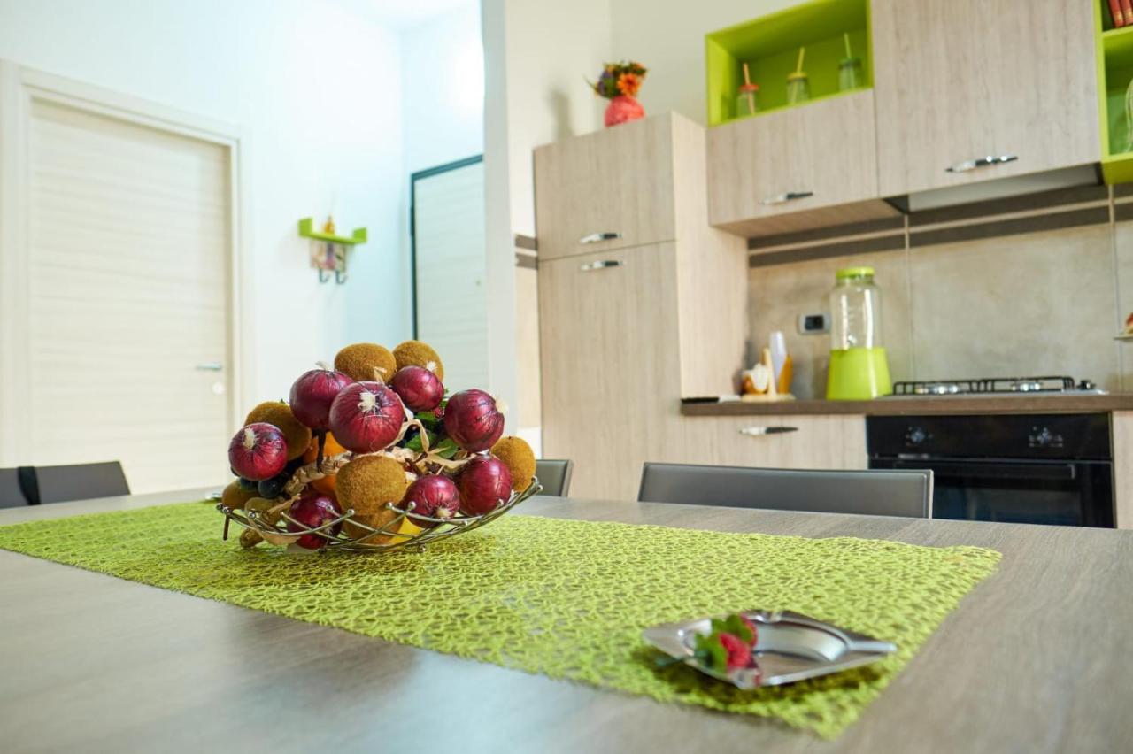 Bouganville House - Casa Vacanze Triparni Bagian luar foto